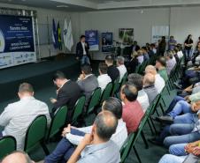 Evento na noite de segunda-feira (9) apresentou obras e projetos para empresários e produtores dos Campos Gerais.