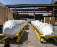 Foram oito volumes, de oito toneladas cada, de equipamentos. Porto paranaense tem operadores altamente qualificados para operar esse tipo de carga especial.