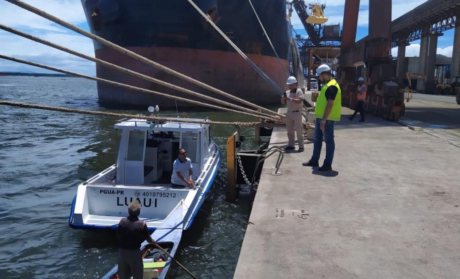 A situação foi atendida pela Guarda Portuária e pela equipe da Diretoria de Operações. E o senhor, de 68 anos, passa bem e já está são e salvo na casa da filha, na Ilha dos Valadares