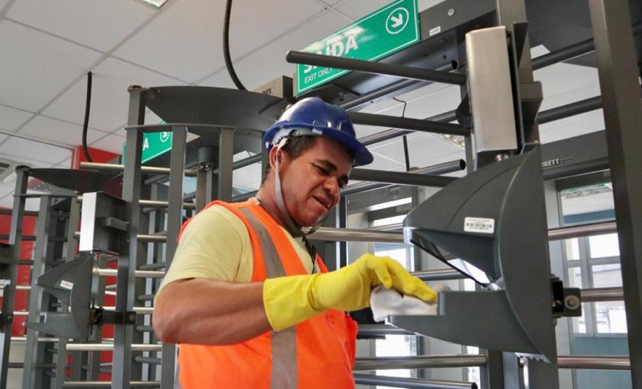 Os portos de Paranaguá e Antonina adotam uma série de medidas preventivas para o controle novo Coronavírus (vírus 2019-nCoV).