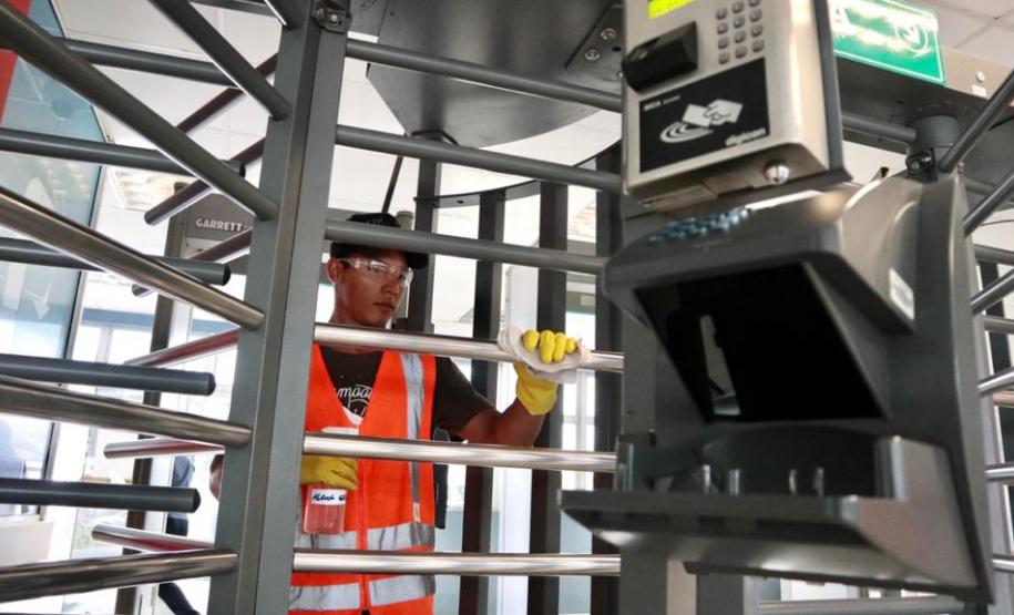 Os portos de Paranaguá e Antonina adotam uma série de medidas preventivas para o controle novo Coronavírus (vírus 2019-nCoV).