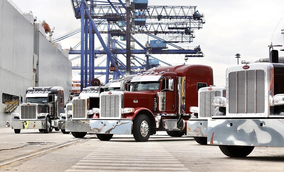 As máquinas vieram diretamente do porto de Jacksonville, na Flórida, e agora seguem para colecionadores de São Paulo, Minas Gerais, Rio Grande do Sul e Santa Catarina.