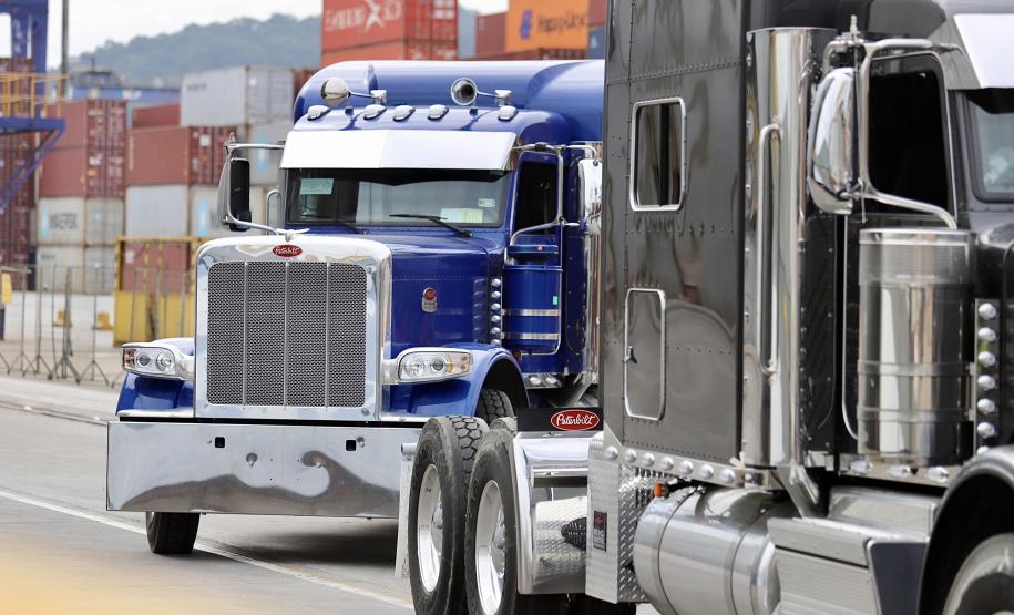 As máquinas vieram diretamente do porto de Jacksonville, na Flórida, e agora seguem para colecionadores de São Paulo, Minas Gerais, Rio Grande do Sul e Santa Catarina.