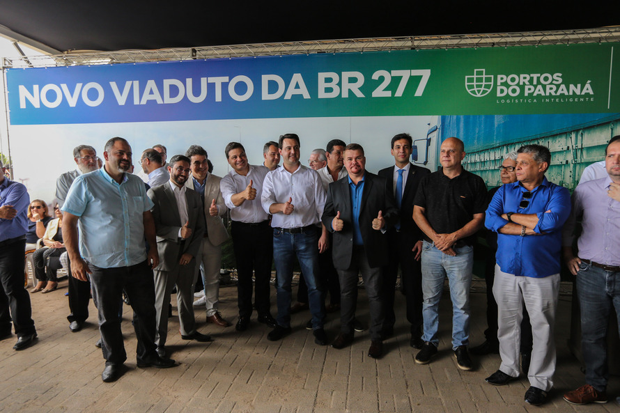 O governador Carlos Massa Ratinho Júnior inaugura nesta quinta-feira (10) , o viaduto da BR-277 e as obras de ampliação do Terminal de Contêineres de Paranaguá (TCP).