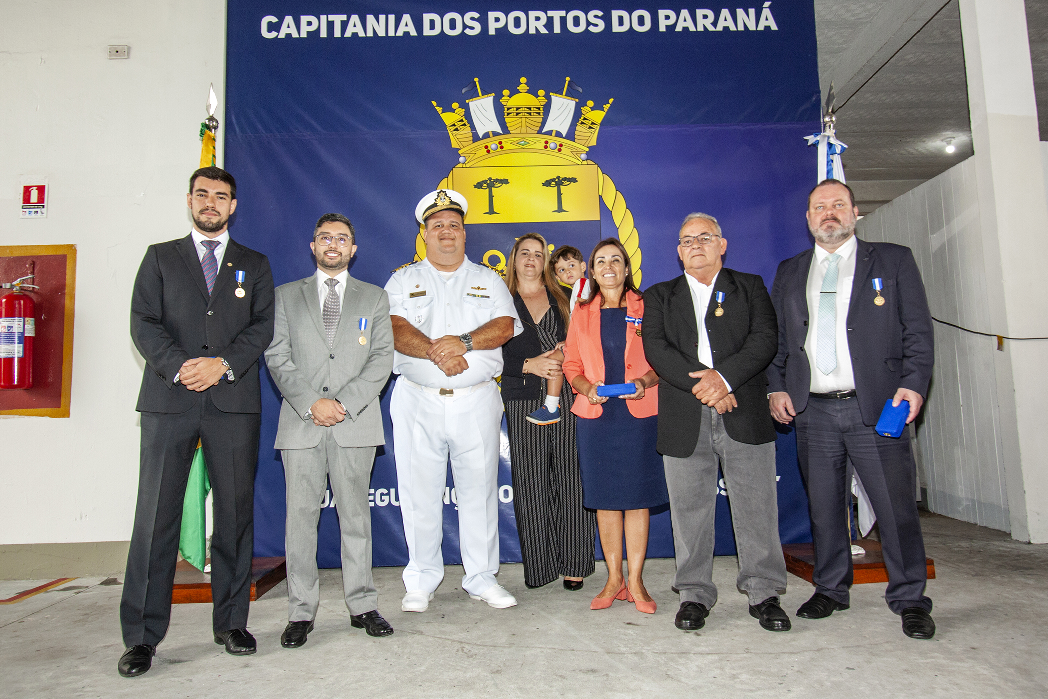Homenageados com a medalha Amigo da Marinha, nesta quarta-feira (6/11)