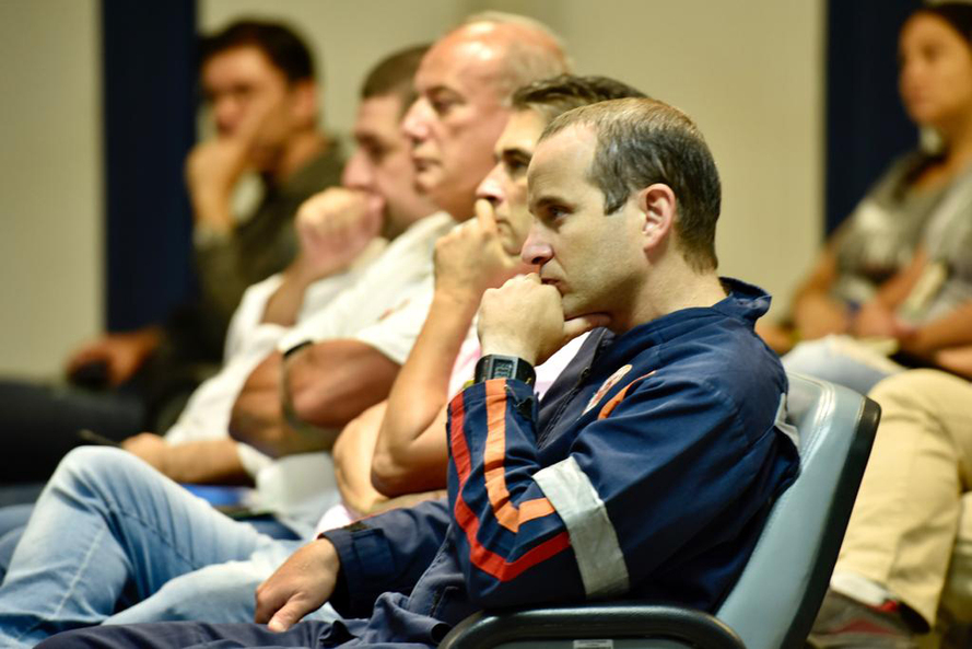 Portos do Paraná realizou reuniões com Anvisa, Marinha, Regional de Saúde, Samu, Hospital Regional do Litoral, empresas, armadores e operadores portuários, sobre o novo coronavirus. Foi ressalta importância dos planos de contingência e da articulação entre órgãos para o enfrentamento da doença.