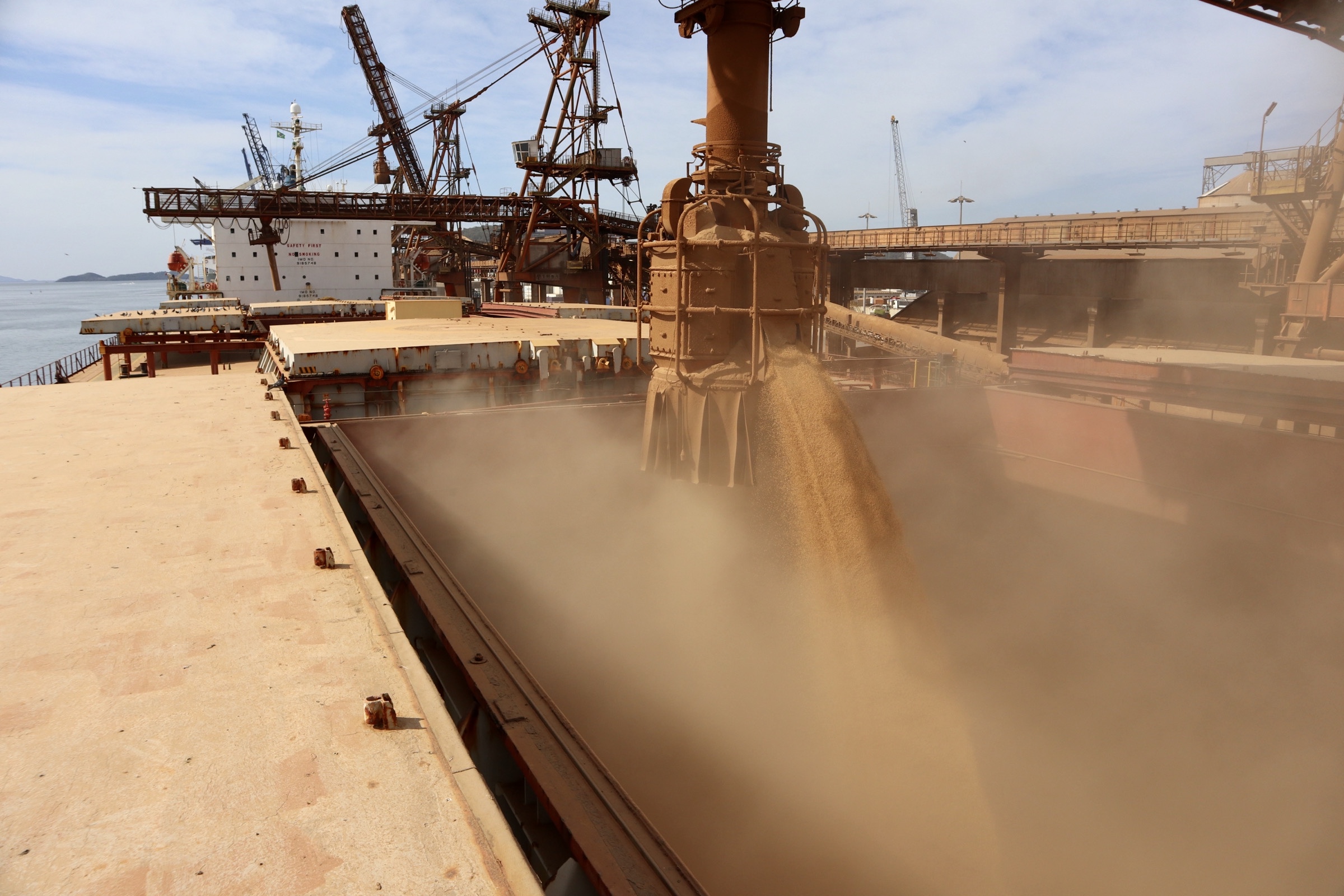 Quase 13 milhões de toneladas de grãos e farelos foram exportados pelo Corredor de Exportação, de janeiro a julho. Mais de 97% dos embarques - cerca de 12,5 milhões de toneladas - são de soja.