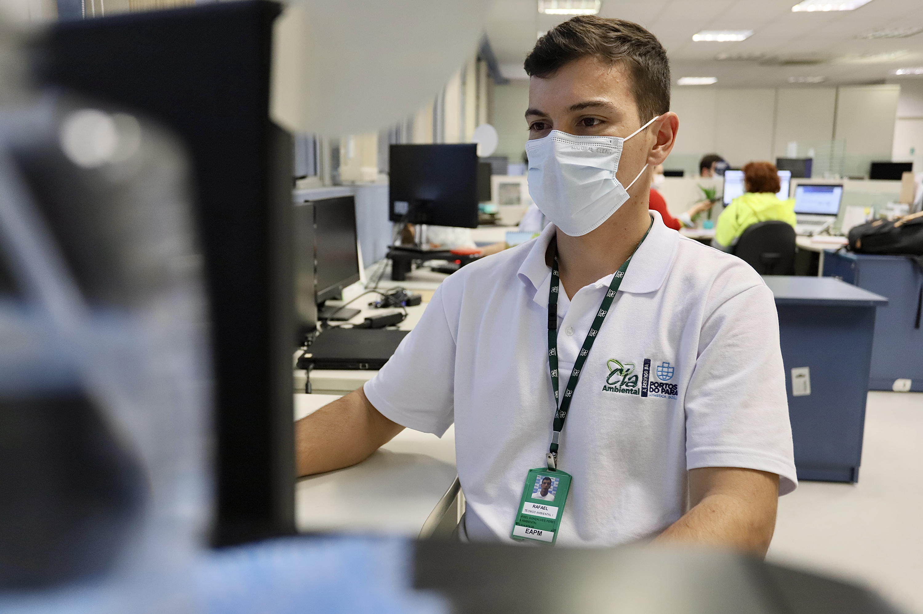 Cada vez mais, moradores dos municípios da região reforçam o time de cuidado permanente com o Meio Ambiente nos Portos de Paranaguá e Antonina.