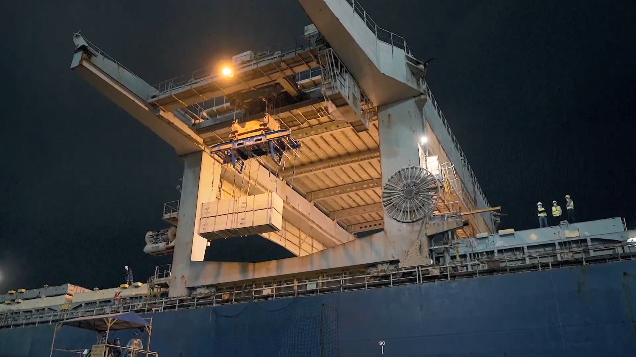 Opção dos exportadores é para driblar a falta de contêineres no mundo. Porto de Paranaguá tem tradição, estrutura de qualidade e operadores qualificados para a operação.