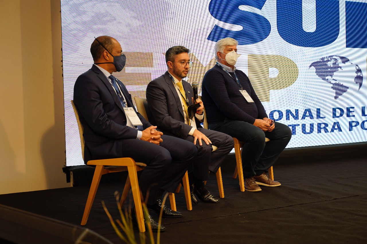 Portos do Paraná debatem avanços do setor no Fórum Sul Export