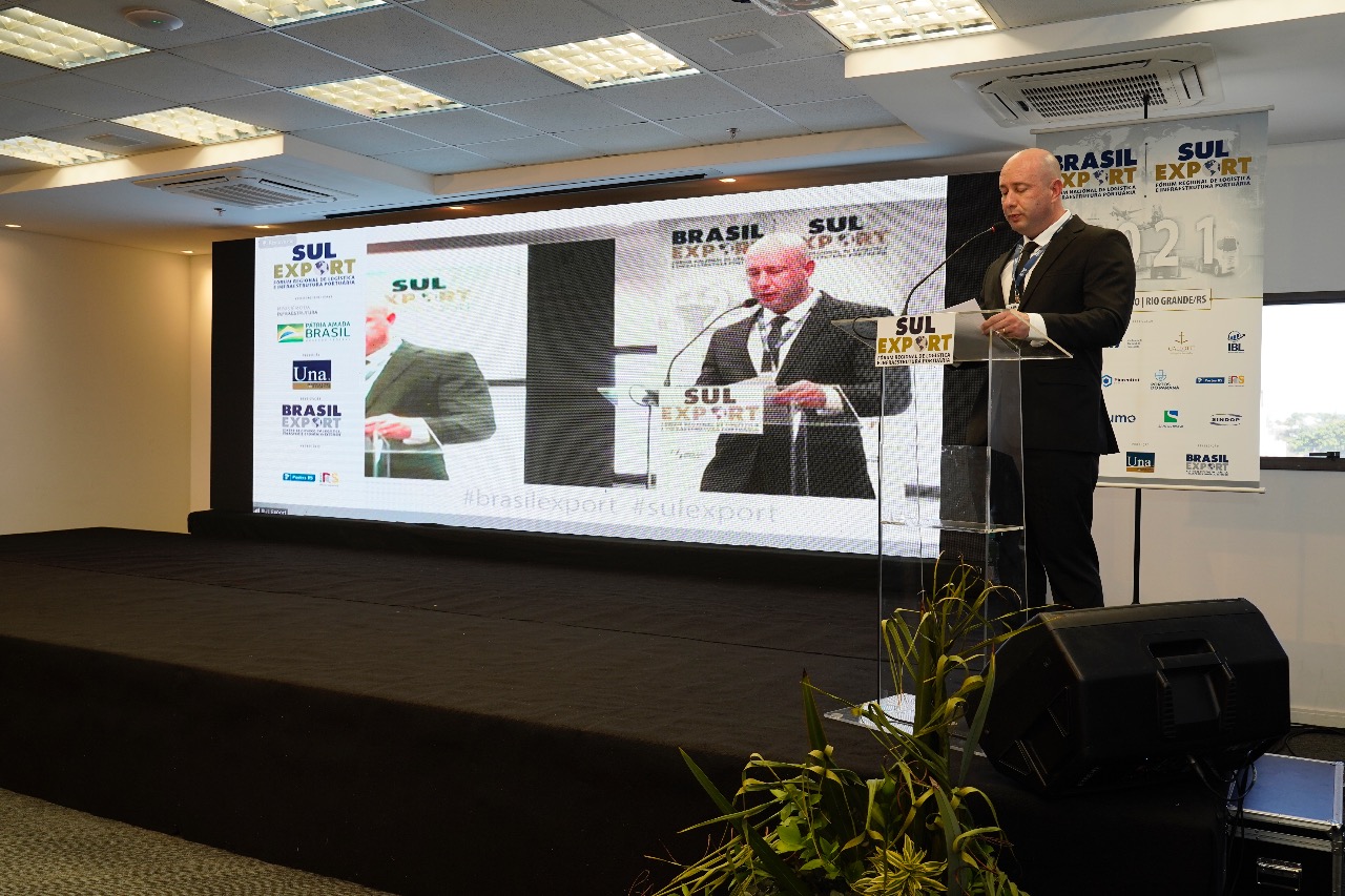 Portos do Paraná debatem avanços do setor no Fórum Sul Export