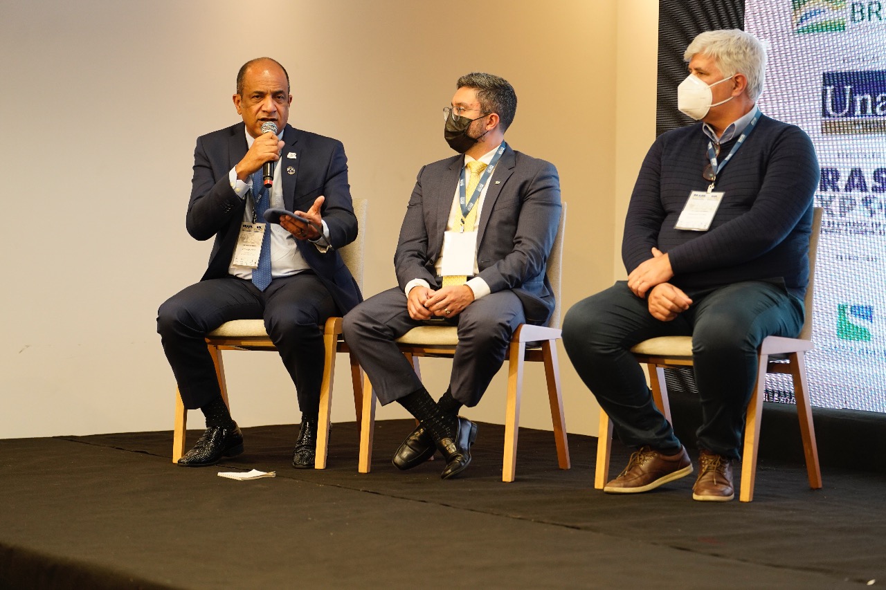 Portos do Paraná debatem avanços do setor no Fórum Sul Export