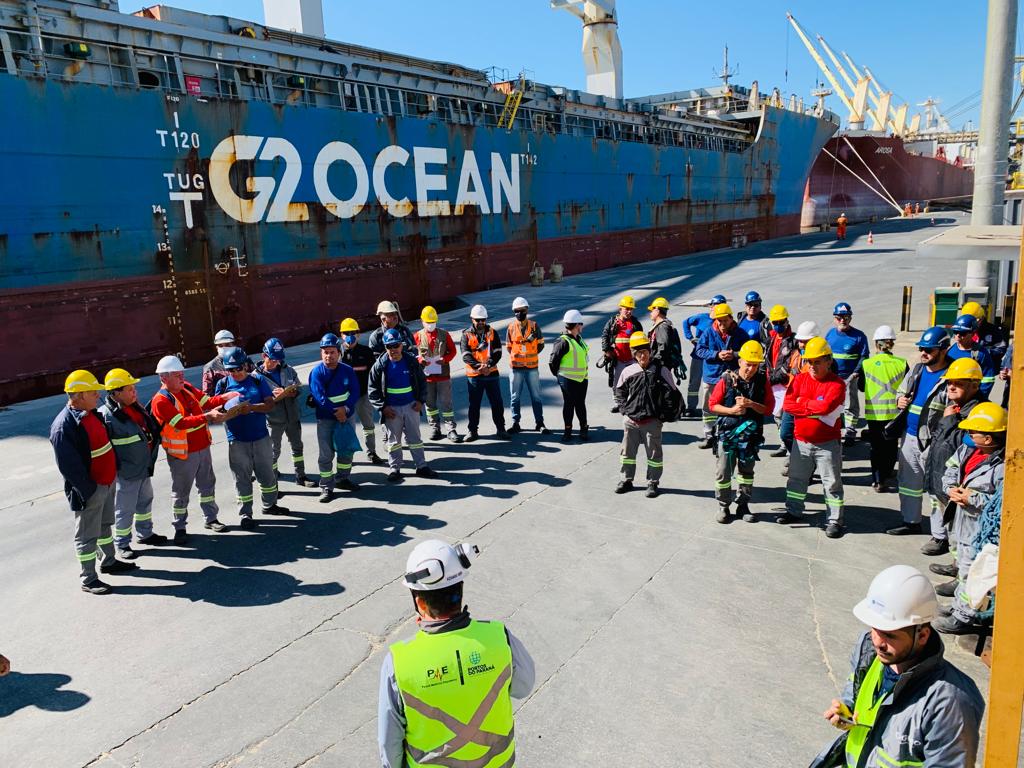 Realizado pela Portos do Paraná e Órgão Gestor de Mão de Obras, evento reuniu portuários e prestadores de serviço. Proposta foi falar sobre o assunto fugindo um pouco da parte técnica, mas trazendo temas que façam os trabalhadores refletirem.