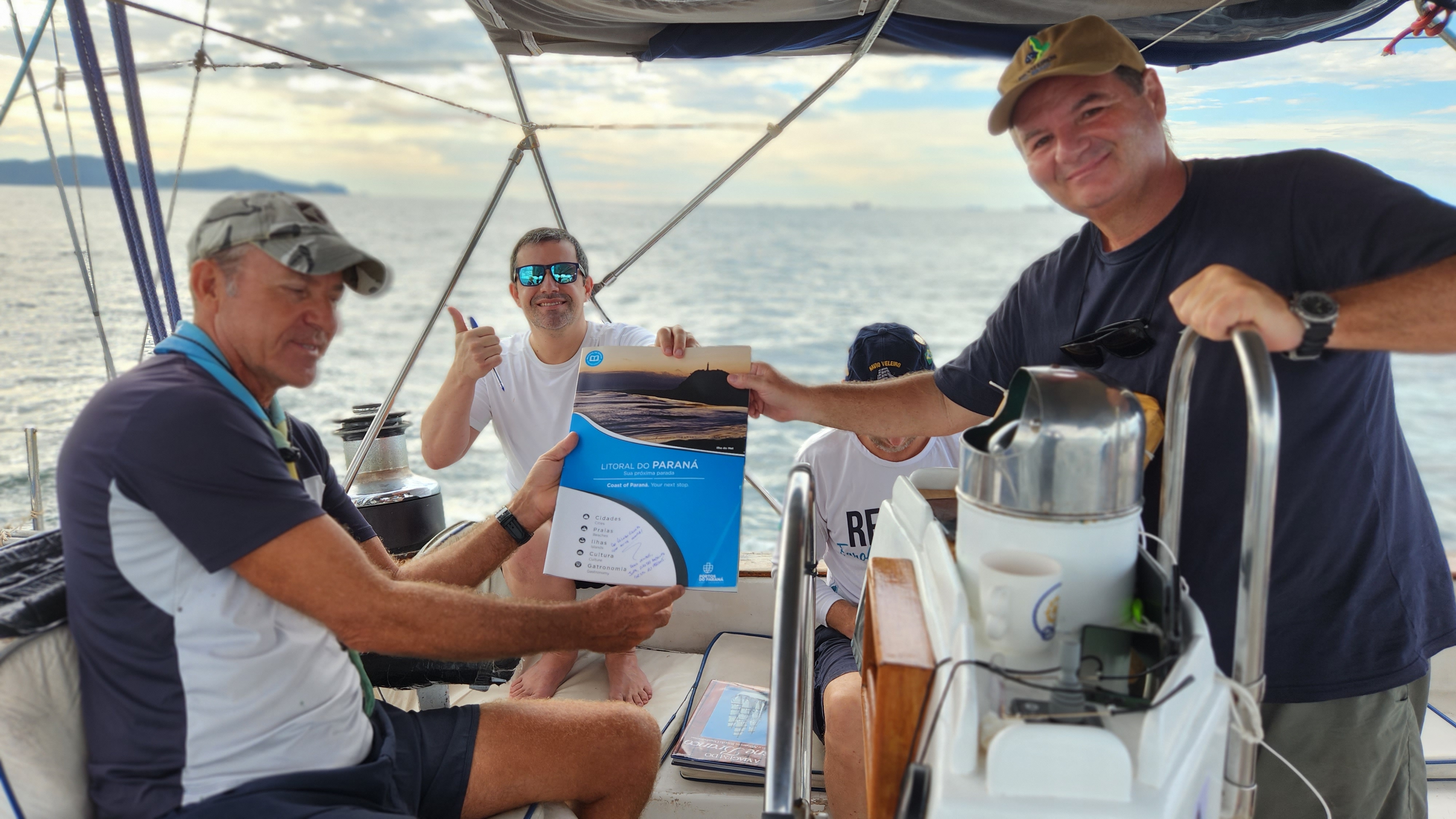 A embarcação chegou ao Litoral do Paraná para fortalecer ainda mais a relação entre a Portos do Paraná e os Escoteiros do Mar de Antonina. No começo de janeiro a empresa pública cedeu uma área de mil metros quadrados ao grupo.