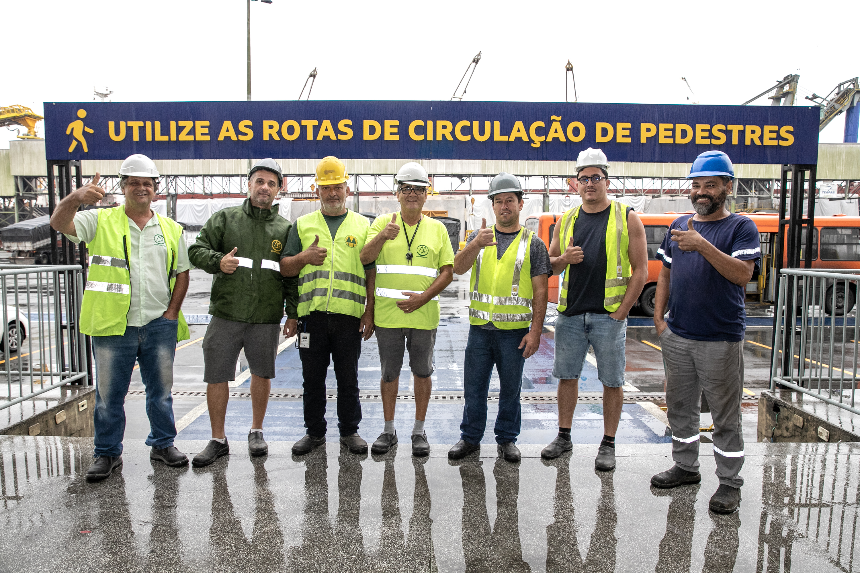 Portuários mostram orgulho pela atividade neste Dia do Trabalho e do Trabalhador
