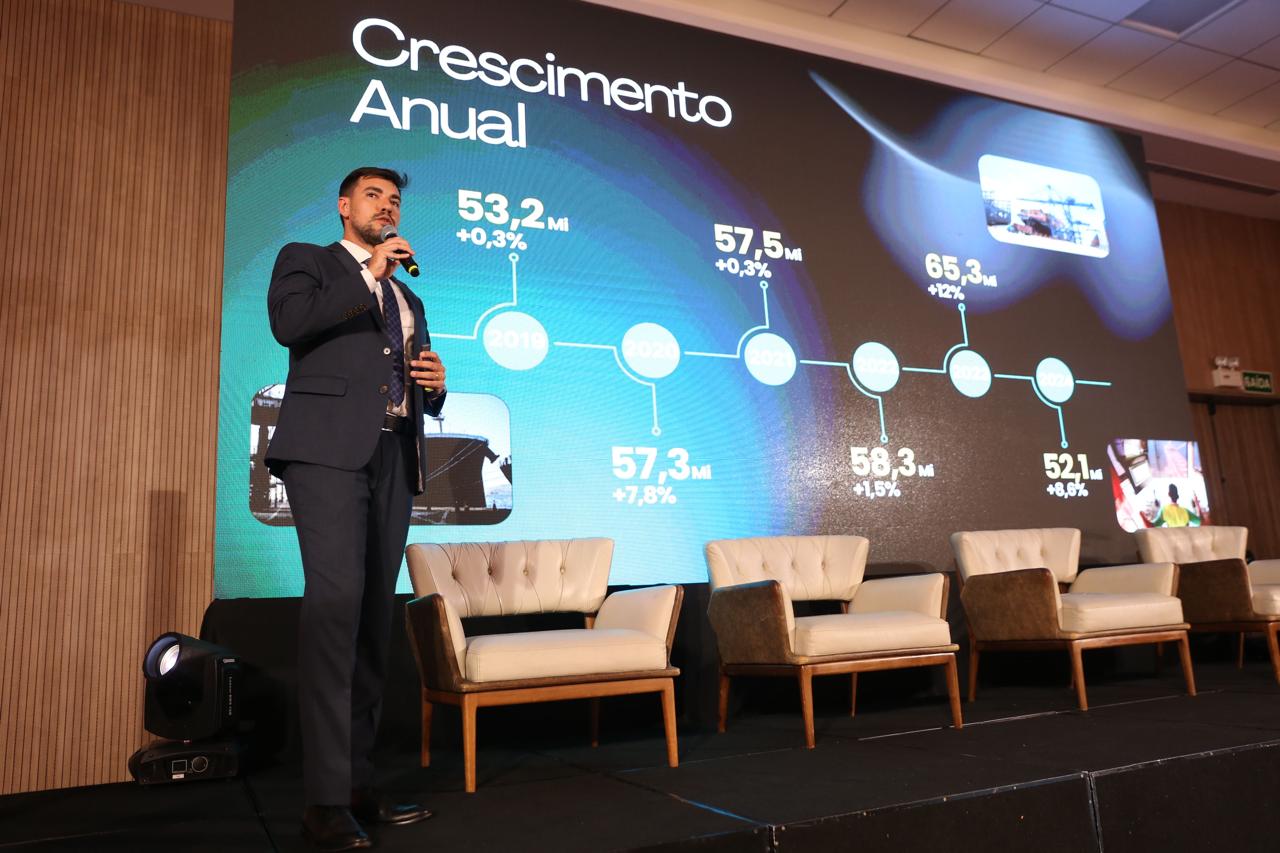 Recordes e avanços na logística portuária paranaense são apresentados no 22º Encontros Folha