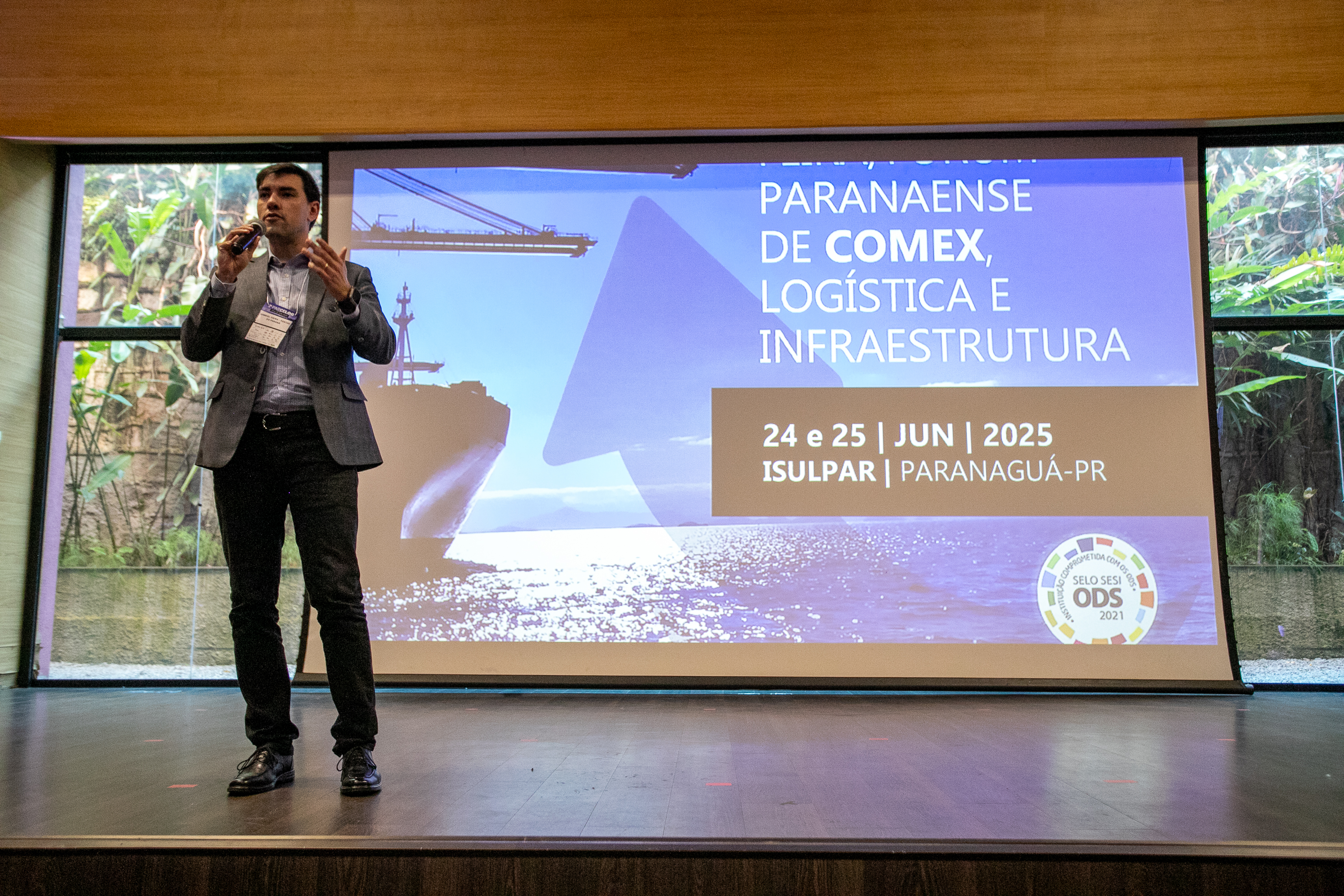 Portos do Paraná destaca eficiência e futuro logístico na abertura da Parcelog 2025