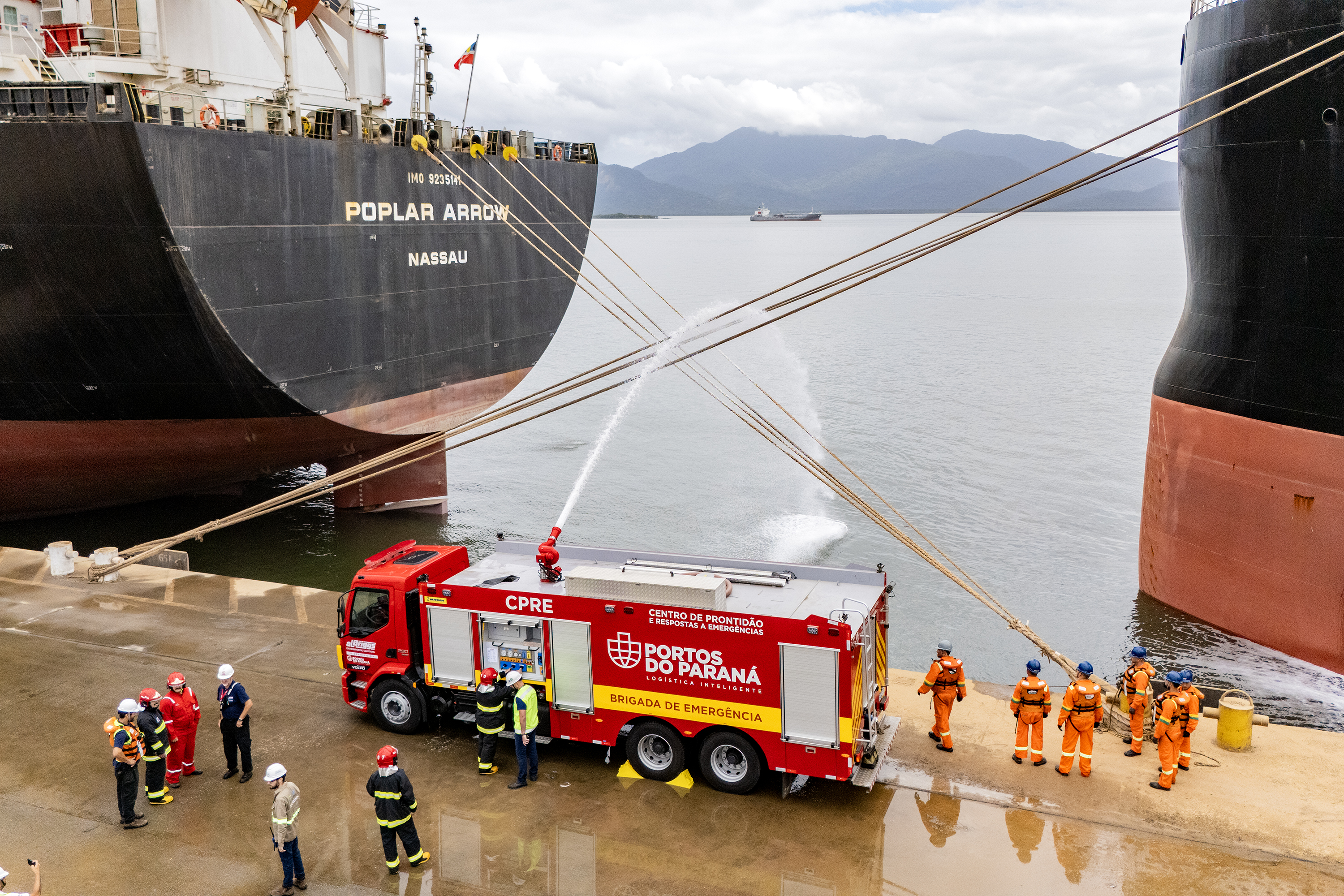 Simulado no Porto de Paranaguá reforça preparo contra emergências