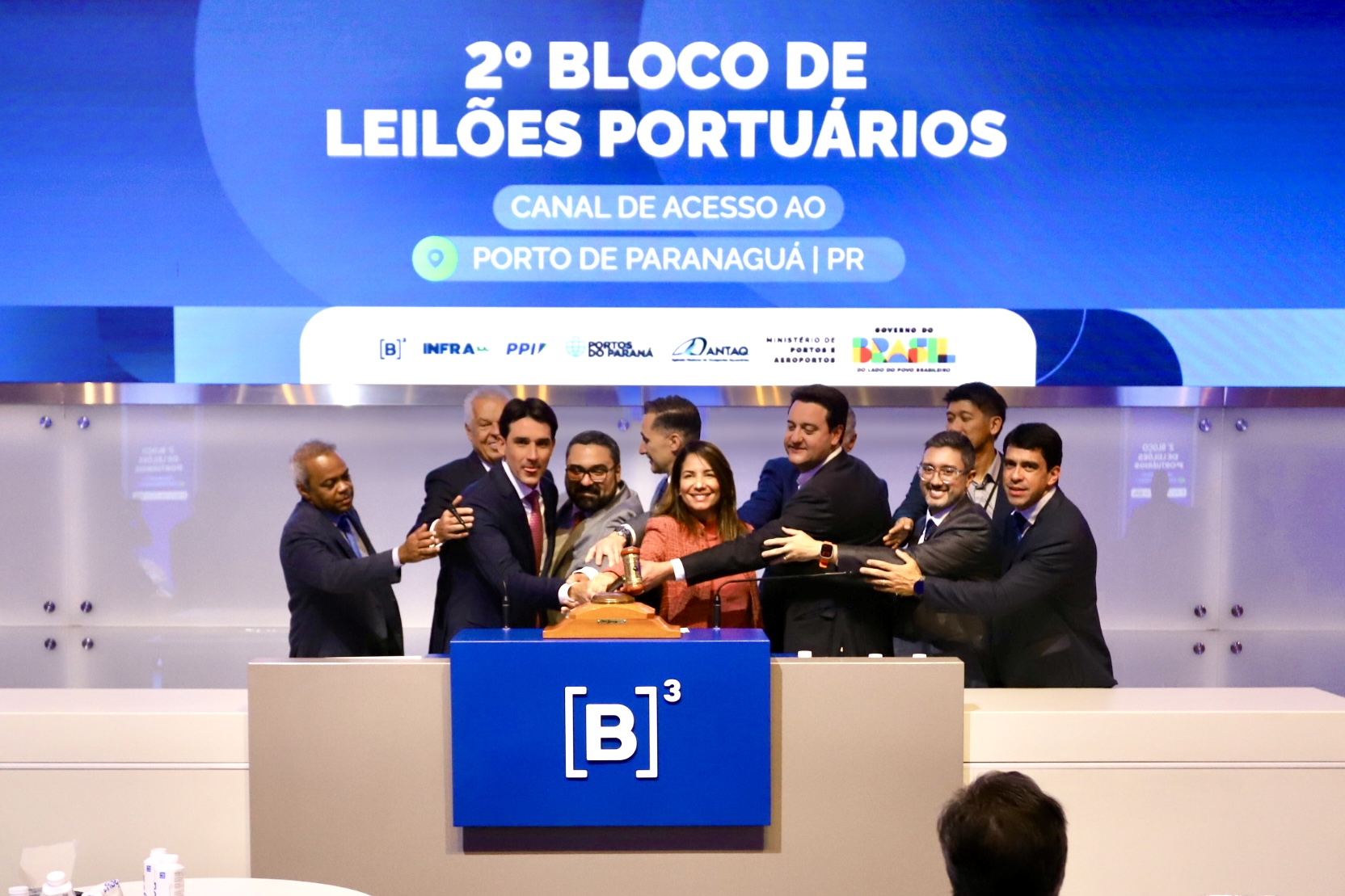 Leilão do Canal de Acesso do Porto de Paranaguá traz R$ 1,2 bilhão em investimentos e R$ 276 milhões em lance de outorga
