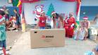 Empregados da empresa pública entregaram 174 presentes para crianças, jovens e idosos carentes em Paranaguá e Antonina. O Natal Solidário da empresa pública arrecadou brinquedos, bicicletas, instrumentos musicais, roupas e sapatos para fazer a festa de quem mais precisava. 