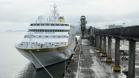 O navio de cruzeiros MS Hamburg está atracado no Porto de Paranaguá, onde permanece até as 19h. A parada turística, que traz 411 passageiros e tripulantes, movimenta o Litoral e a capital do Estado. 