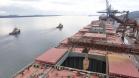 Paranaguá e Antonina movimentaram 21,8 milhões de toneladas com destino ao exterior de janeiro a julho deste ano. Tempo seco, câmbio favorável e demanda de granéis explicam bom desempenho.