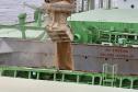 Mais um grande navio graneleiro atraca no Corredor de Exportação do Porto de Paranaguá para receber uma carga recorde de farelo de soja. O Pacific Myra, com 292 metros de comprimento (loa) e 45 metros de largura (boca), atracou no berço 214, no último final de semana, e segue carregando. A embarcação vai levar, para a Holanda, 108.577 mil toneladas do produto. 