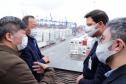 Representantes do Governo Federal visitaram nesta terça-feira (22) o Porto de Paranaguá para conhecer a estrutura de armazenagem e embarque. Os técnicos avaliam as melhores alternativas para o acesso à cidade a partir da construção da Nova Ferroeste.