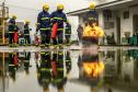 Turma com integrantes da Unidade Administrativa de Segurança Portuária participou de 40 horas de curso de combate a incêndios e primeiros socorros para atuação no Porto de Paranaguá.