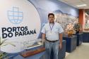 Desta quarta-feira (17) até a semana que antecede o Natal, maquetes de embarcações feitas por artesãos locais enfeitam o hall, na entrada do Palácio Taguaré, em Paranaguá. Na sede administrativa da Portos do Paraná, o trabalho de Chimene dos Santos e Pedro Dario Pereira Neto, que representa a atividade portuária, está exposto para colaboradores da empresa pública e visitantes.