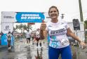 Na manhã deste domingo (16), apesar da chuva, a movimentação foi intensa não de carga, mas de pessoas, no cais do Porto de Paranaguá. Uma prova inédita, a primeira Corrida do Porto reuniu mais de mil atletas, em quatro diferentes modalidades.