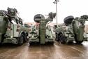 Porto de Paranaguá recebe 20 viaturas blindadas do Exército fabricadas nos EUA