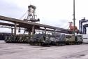 Porto de Paranaguá recebe mais 30 unidades de blindados para o Exército Brasileiro