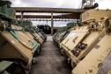 Porto de Paranaguá recebe mais 30 unidades de blindados para o Exército Brasileiro