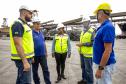 Porto de Paranaguá recebe mais 30 unidades de blindados para o Exército Brasileiro