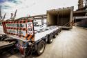 Porto de Paranaguá embarca peça de autoclave com 15 metros de comprimento