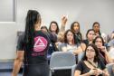 Aulão traz noção de defesa pessoal para mulheres da Portos do Paraná