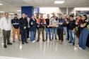 Colaboradores da Portos do Paraná comemoram pentacampeonato com troféu itinerante