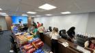 Voluntariado monta kits da campanha “Páscoa para Todos”