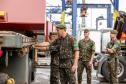 Porto de Paranaguá recebe estruturas gigantes do Exército