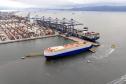 Porto de Paranaguá é o 1º a receber veículos elétricos fabricados por gigante chinesa que retoma vendas no Brasil