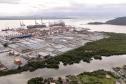Porto de Paranaguá é o 1º a receber veículos elétricos fabricados por gigante chinesa que retoma vendas no Brasil