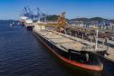 Porto de Paranaguá coloca em funcionamento tecnologia que reduz emissão de partículas no embarque de granéis