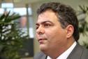 A Ordem de Serviço 093/2010, assinada pelo superintendente Mário Lobo Filho, vai reduzir em, no mínimo, 12 horas o tempo de permanência dos navios nos terminais paranaenses e tornar as operações mais lucrativas para exportadores e importadores