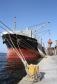 A Ordem de Serviço 148/2010, da Administração dos Portos do Paraná, prevê que navios carregados com fertilizantes tenham atracação preferencial para iniciar a movimentação em Paranaguá e, assim que atingirem as condições operacionais de calado necessárias, completem a descarga do produto em Antonina