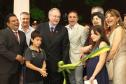 O governador Orlando Pessuti inaugurou na noite desta segunda-feira (20), em Paranaguá, a biblioteca pública Mario Marcondes Lobo. Projetada para ser um espaço cultural multiuso, a biblioteca terá acervo de livros clássicos e modernos, audiolivros, material audiovisual, sala de vídeos, espaço para cursos, reuniões e computadores com acesso à Internet