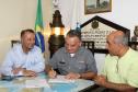 O capitão dos Portos do Paraná, capitão de mar-e-guerra Marcos Antonio Nóbrega Rios, assinou nesta quinta-feira (6) a Portaria nº 80, restabelecendo em 12,50 metros o calado dos navios que acessam os portos de Paranaguá e Antonina pelo Canal da Galheta