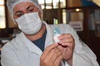Vacinação dos trabalhadores portuários em Paranaguá