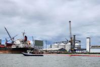 Portos do Paraná promove simulado de emergência com óleo no mar em Antonina