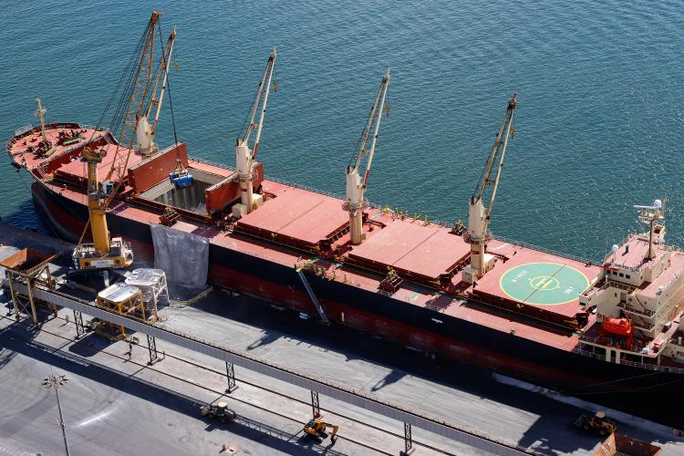 Até as 17h desta quinta-feira (30), foram 57.345.800 toneladas de cargas carregadas e descarregadas pelos terminais de Paranaguá e Antonina.